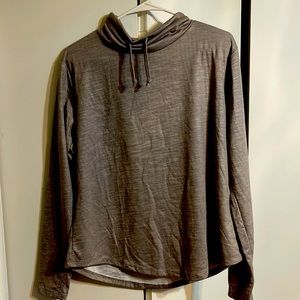 Woman’s medium off trail gray shirt